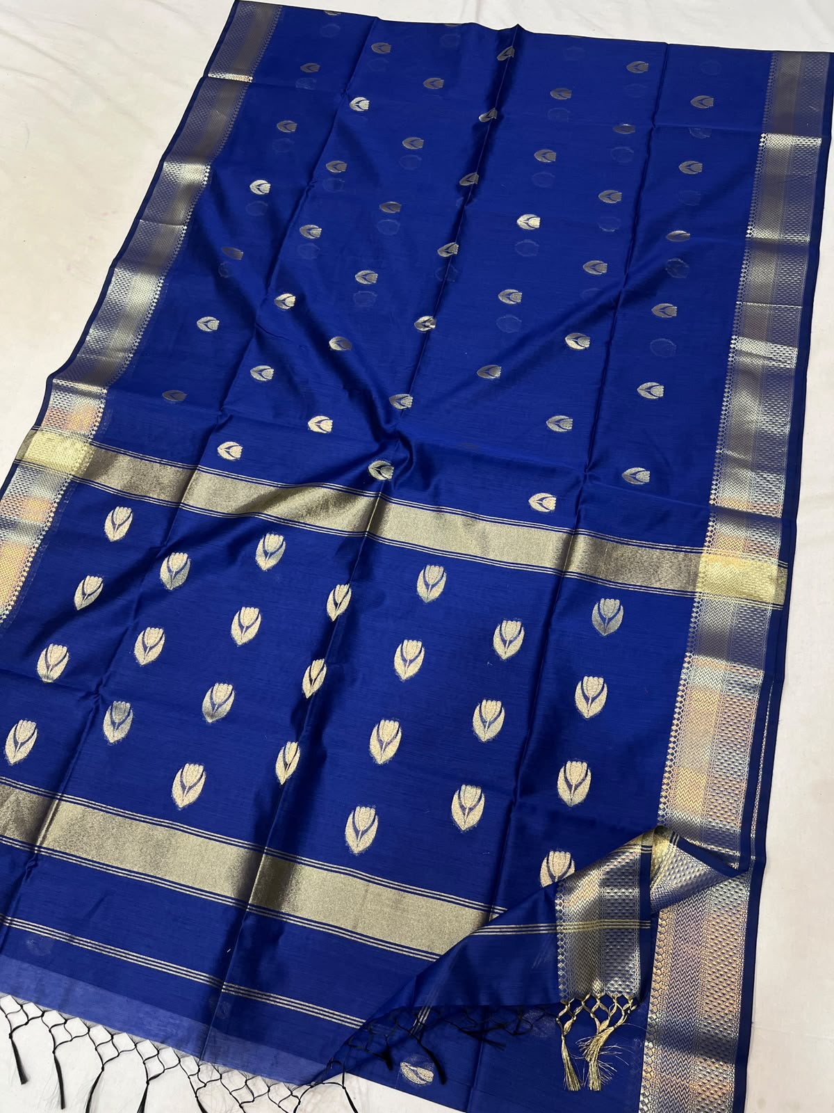 Royal Blue with Zari Border Semi Maheshwari Saree