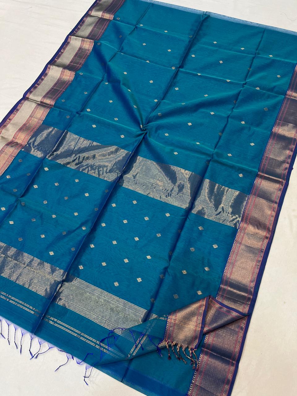 Turquoise Blue & Silver Zari Buti Maheshwari Handloom Saree