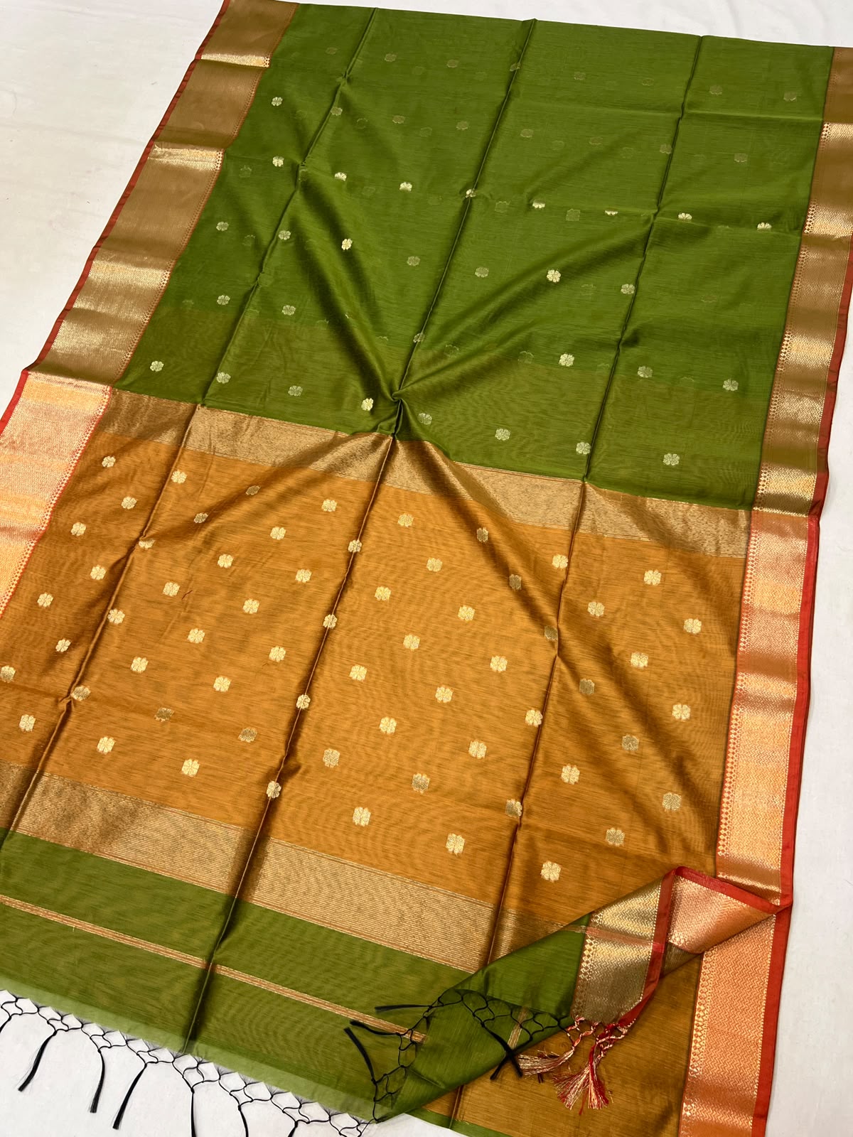 Olive Green & Mustard Yellow Skirt Big Border with Golden Zari Buti Semi Maheshwari Saree